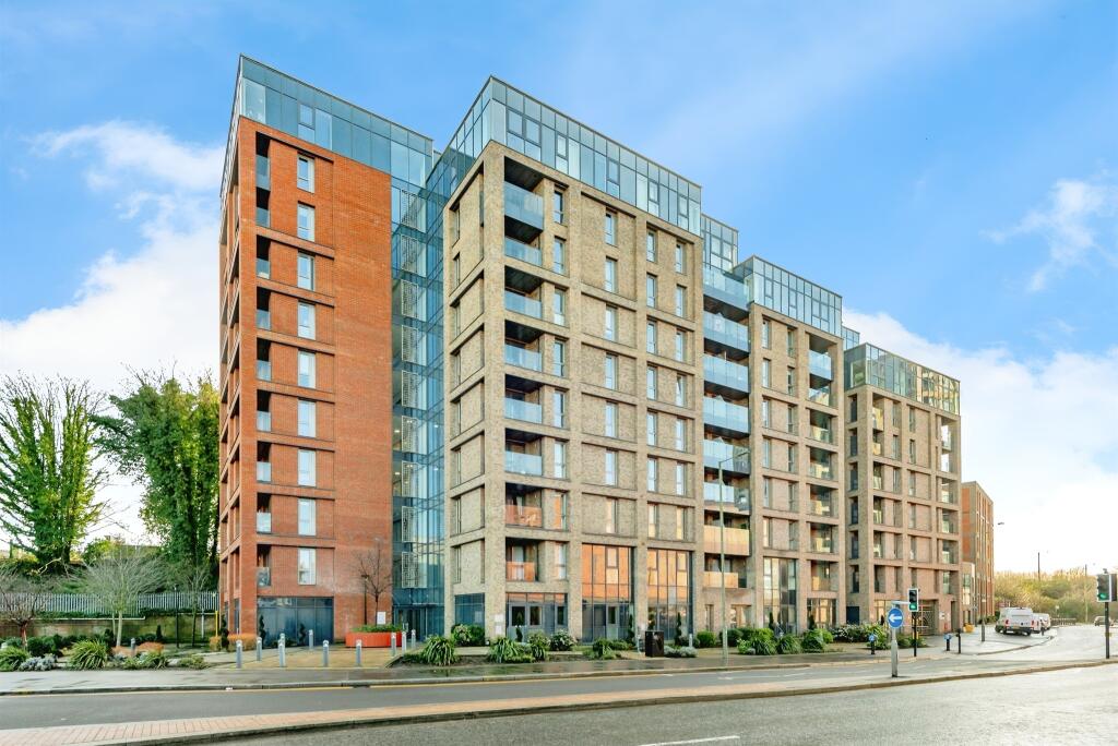 Main image of property: The Picturehouse, Marketfield Way