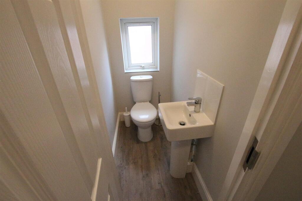 House in Northampton, Phippsville - More