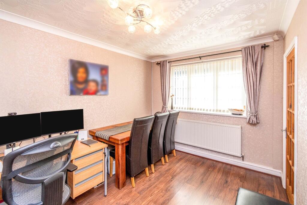 House in Wolverhampton, West Midlands - View 5