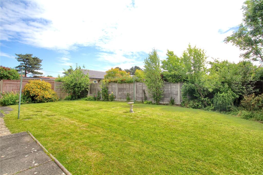 Woodlands Drive, Yarm photo 3