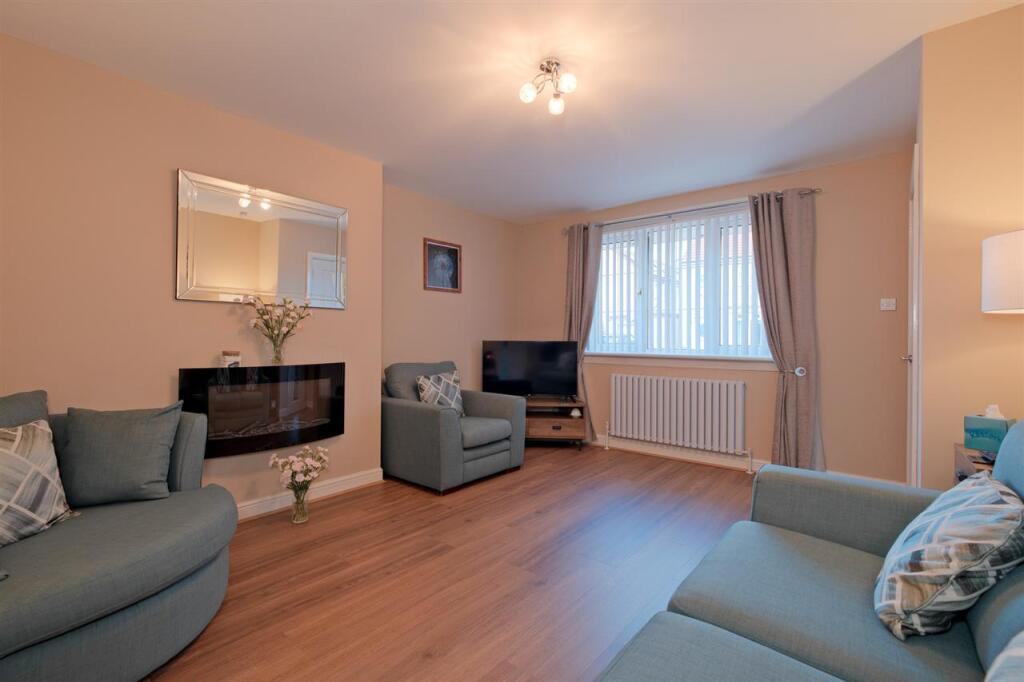House in Viewpark, Fallside - View 2