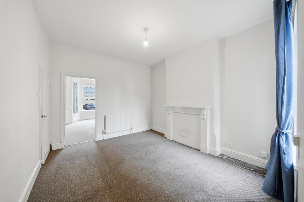House in Nottingham - View 5