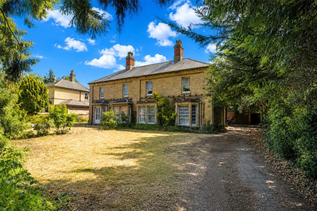 Main image of property: North Road, Bourne, Lincolnshire, PE10