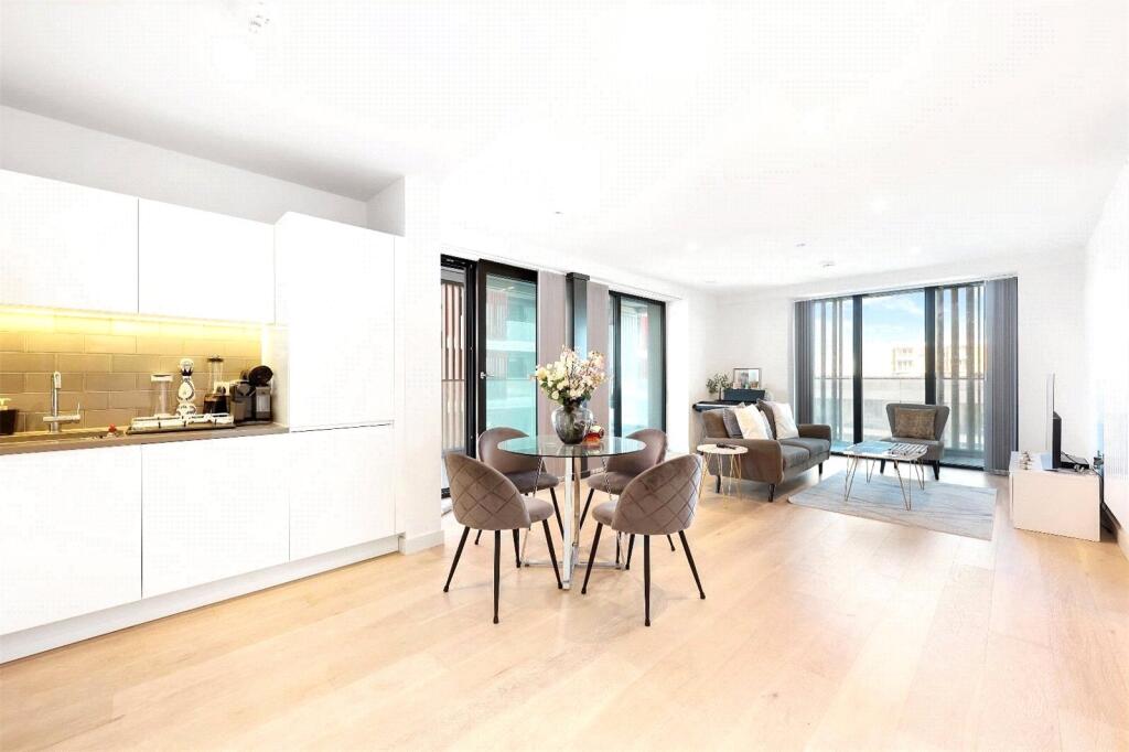 Apartment in London - View 5