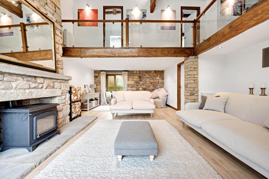 Additional image 29 of Pollard Row, Fence