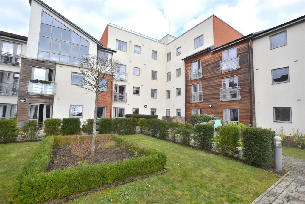 Main image of property: Kings Place, Fleet