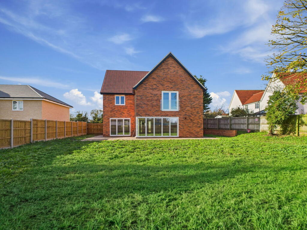 Birch House, Saxon Court, Framlingham photo 2