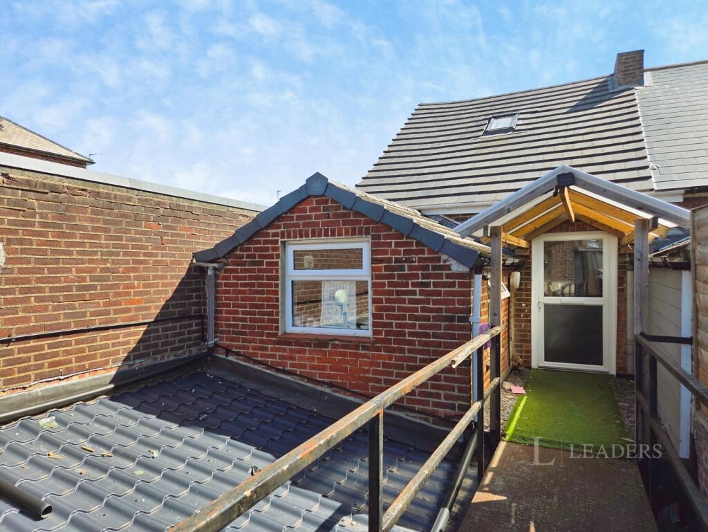 Main image of property: Market Street, Eastleigh, Hampshire, SO50