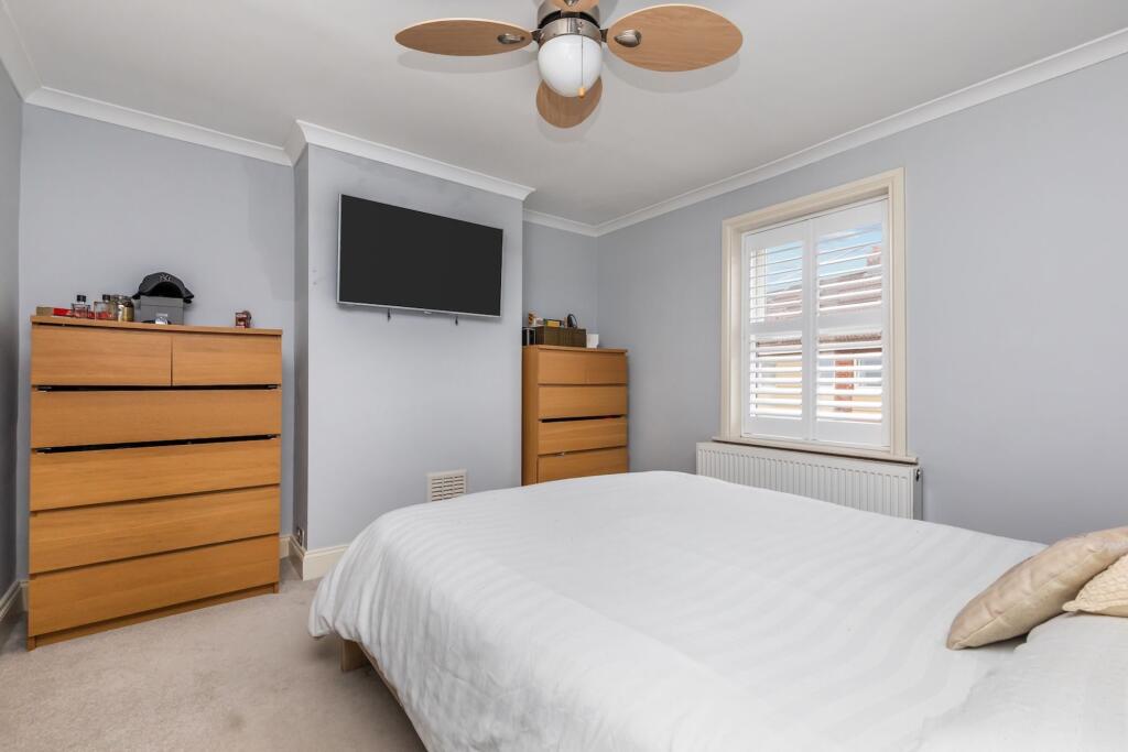 House in Horsham, Roffey, North Horsham - View 6