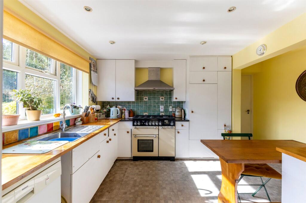House in Chichester, Midhurst - View 5