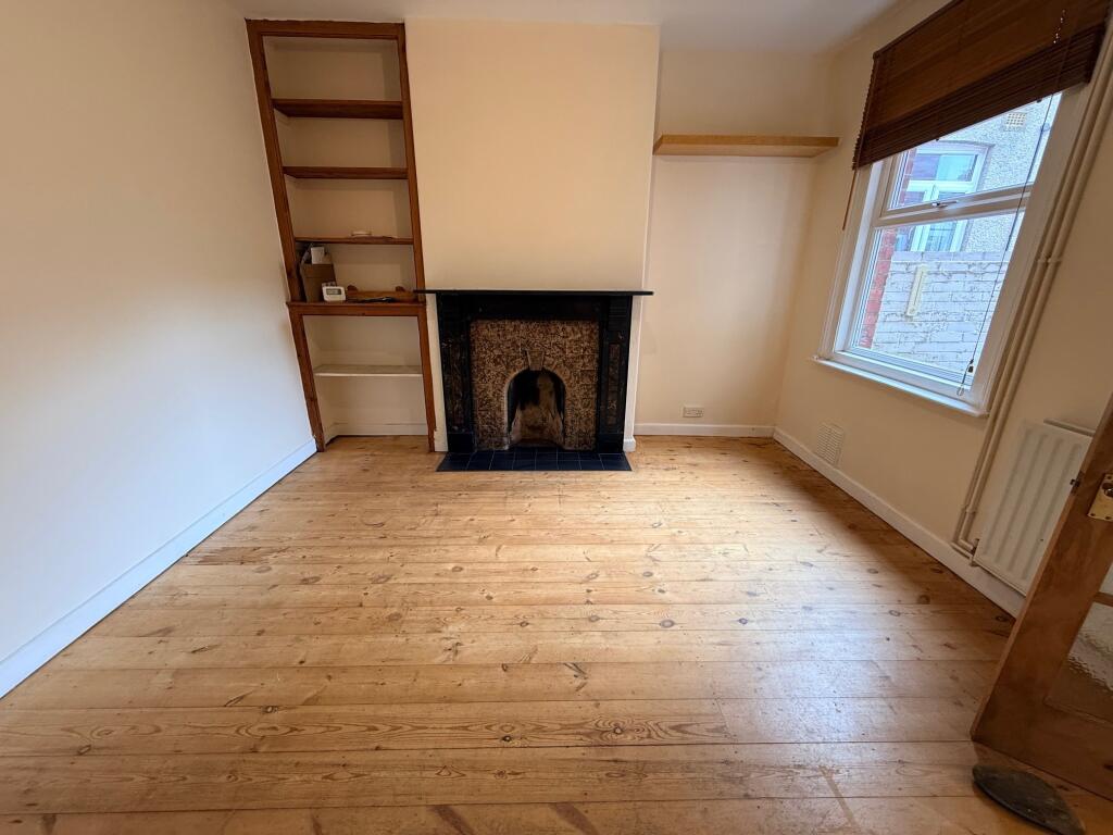 House in Yeovil, Somerset - View 4