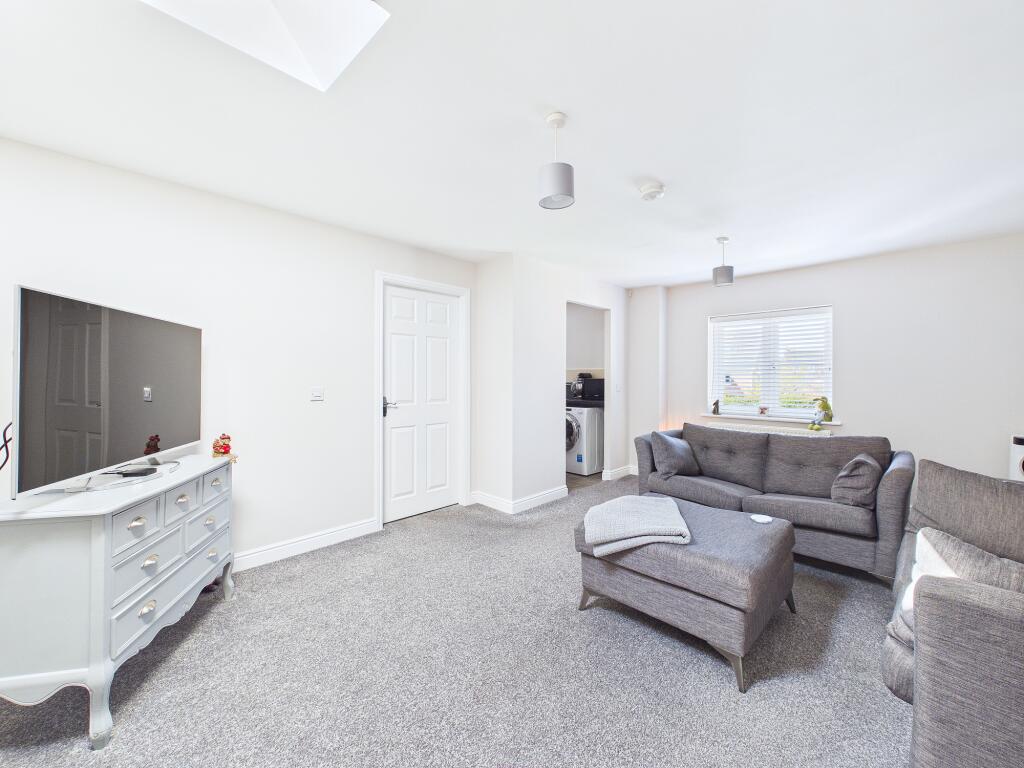 Apartment in Warrington - View 4