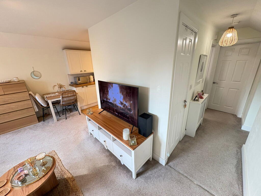 House in South Staffordshire, Lapley, Stretton and Wheaton Aston - More