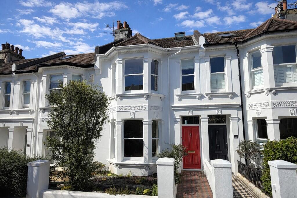 Main image of property: Edburton Avenue - BN1