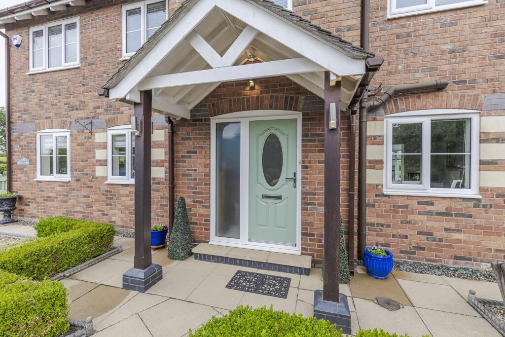House in Crewe, Hatherton - More