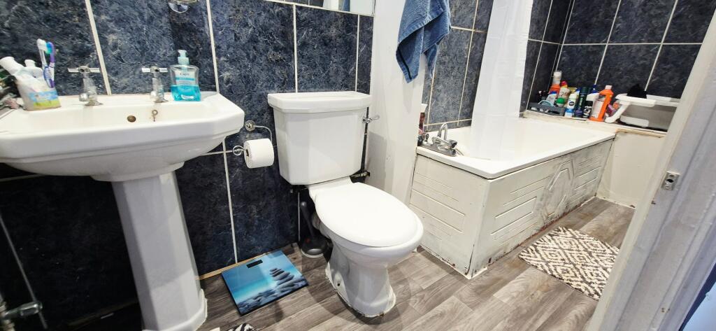Apartment in Gillingham, Medway - View 5
