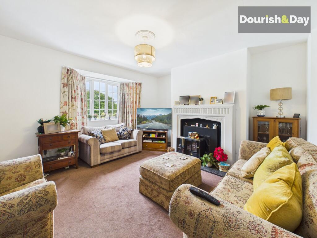 House in Stoke-on-Trent - View 4