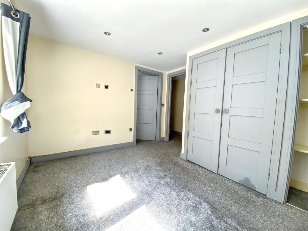 Sterling House, 41 London Street, Surrey, KT16 8AP photo 4