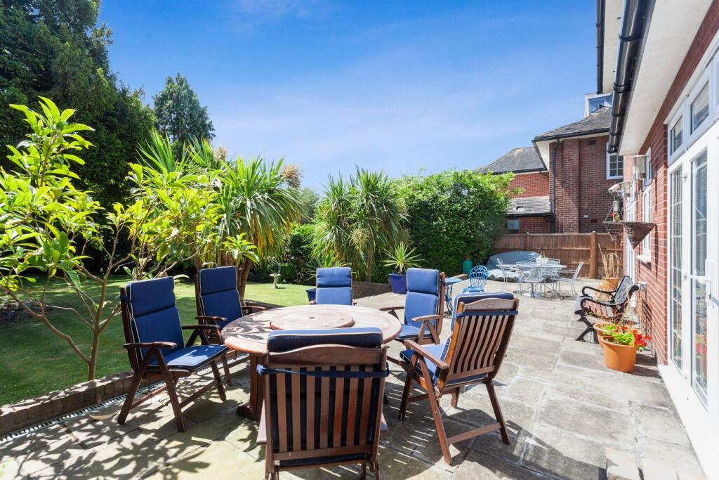 House in London, Stanmore - View 5
