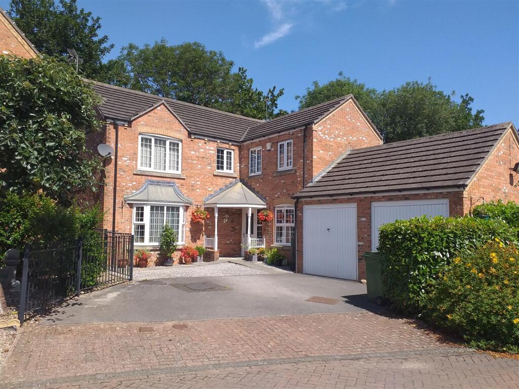 4-bed detached on Farrants Way, Hornsea, £399,950