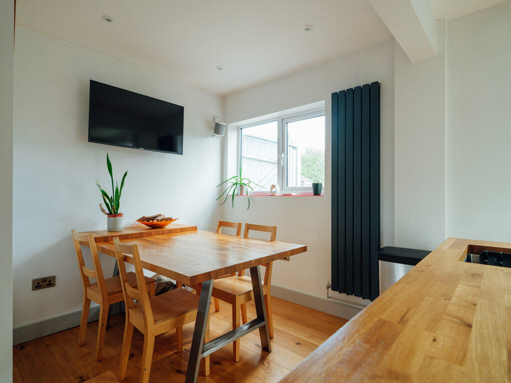 House in Worcester, Worcestershire - View 5