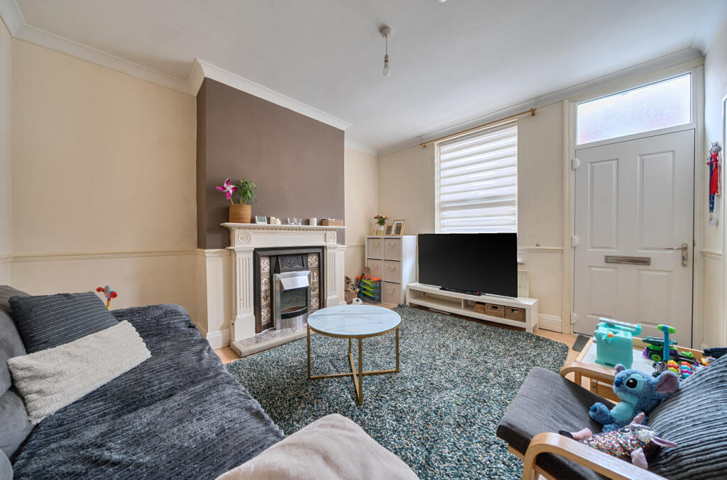 Barden Mount, Armley, Leeds, LS12 photo 2
