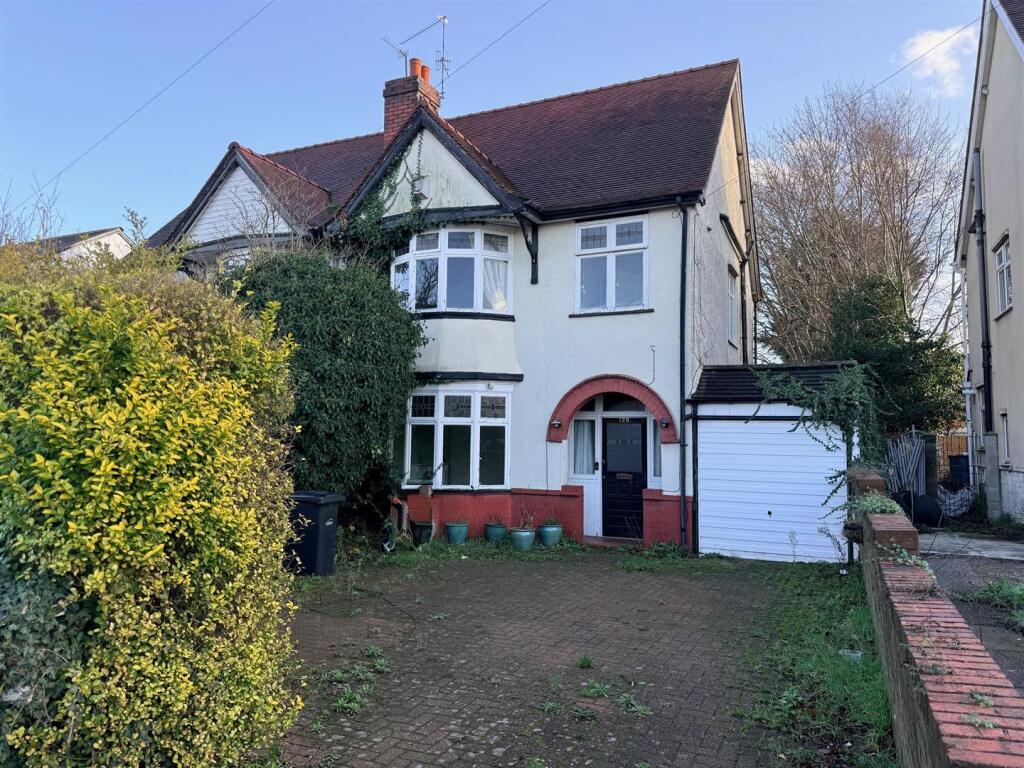 Main image of property: High Street, Wollaston, Stourbridge, DY8 4NZ