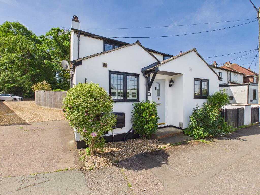 Main image of property: Commonside, Downley, High Wycombe, Buckinghamshire