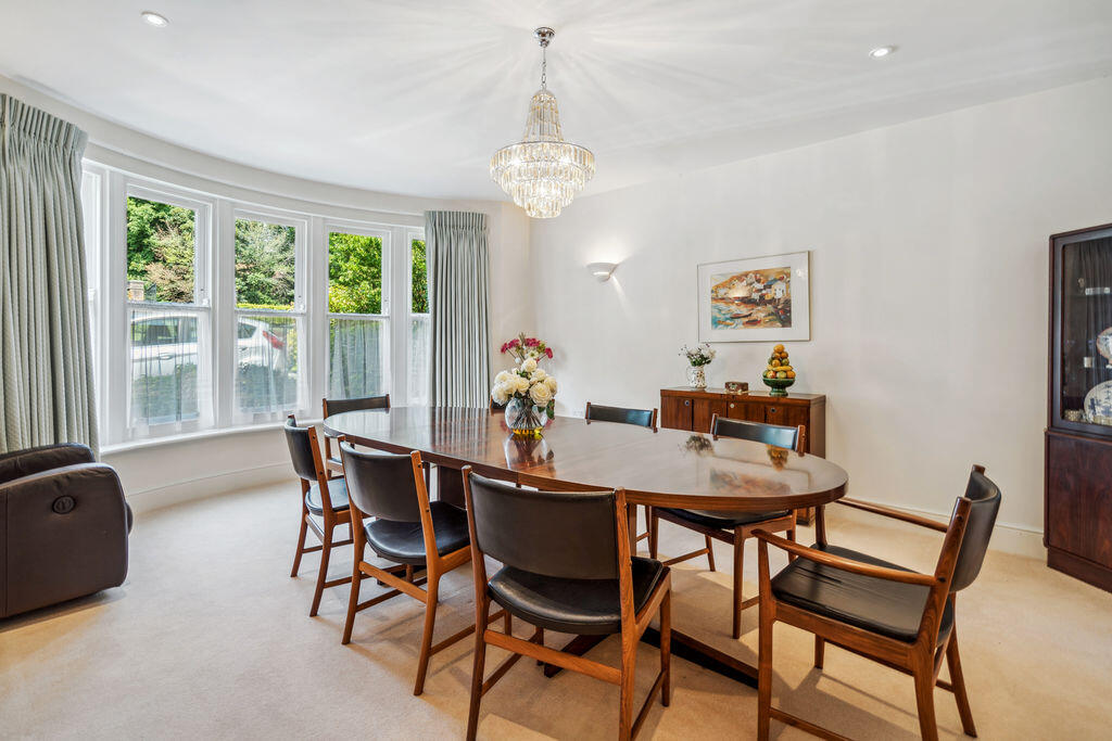 House in Slough - View 5