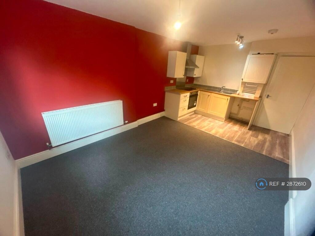 Apartment in Grimsby, Holme Hill - View 3
