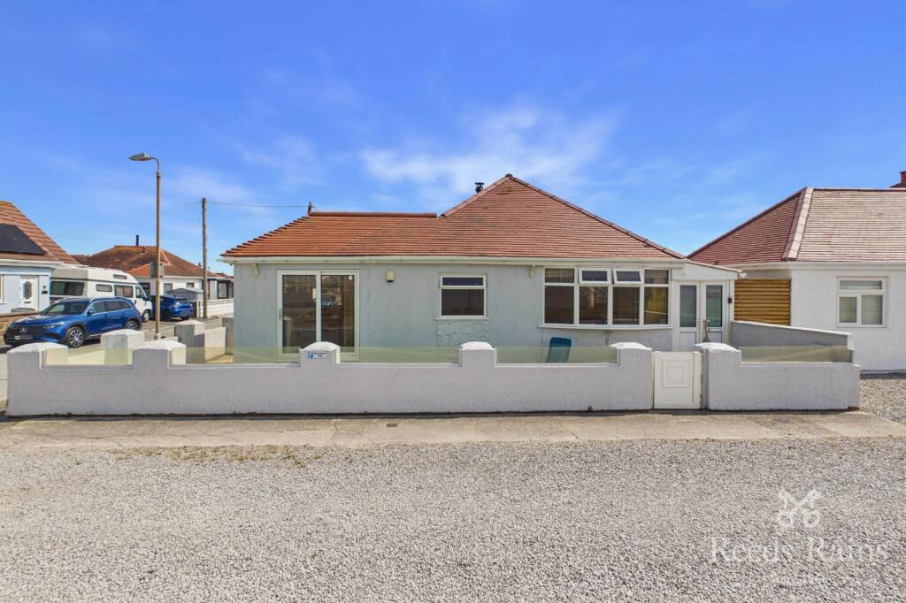 Main image of property: The Promenade, Kinmel Bay, Conwy, LL18