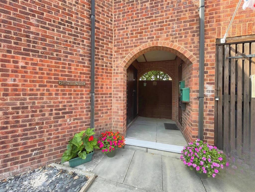 Riverside Court, Littlethorpe photo 2