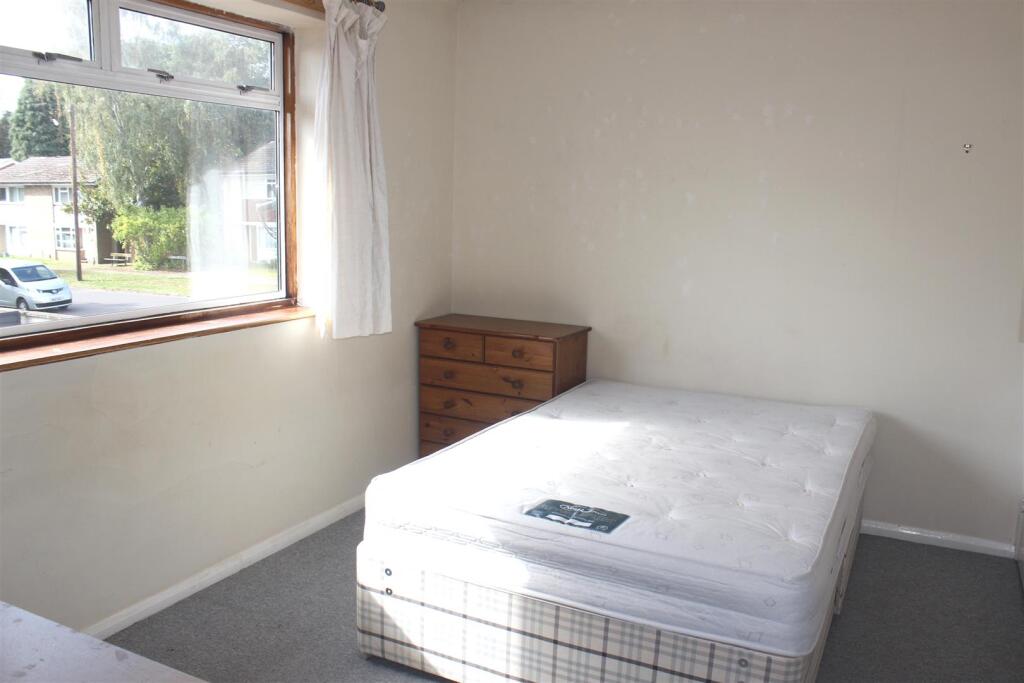 House in Twickenham - View 5