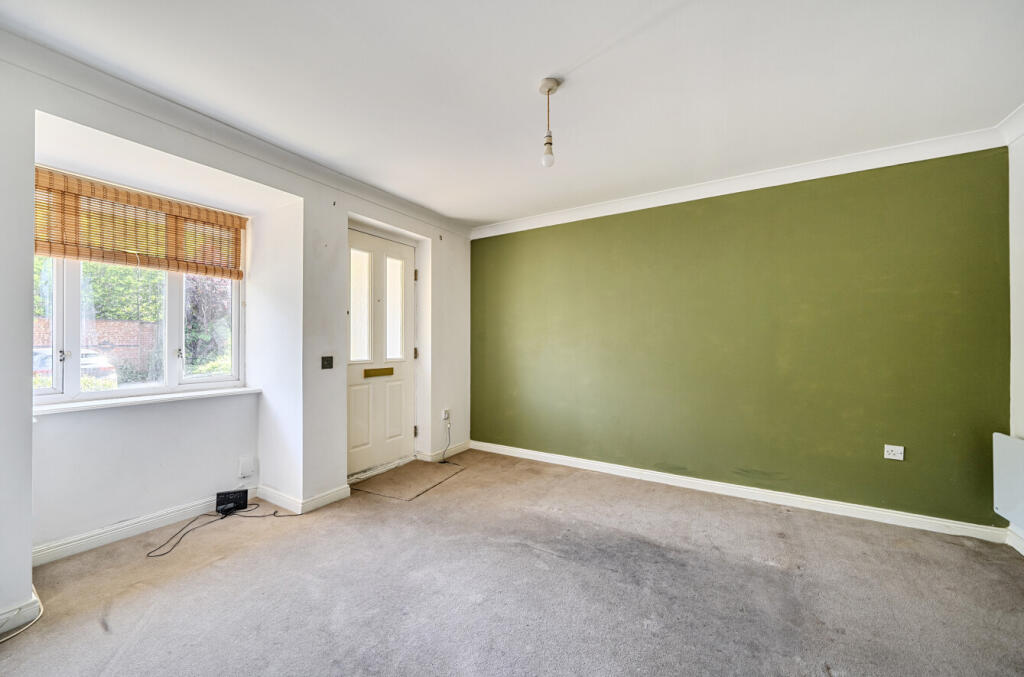Barnum Court, Rodbourne, Swindon, SN2 photo 4