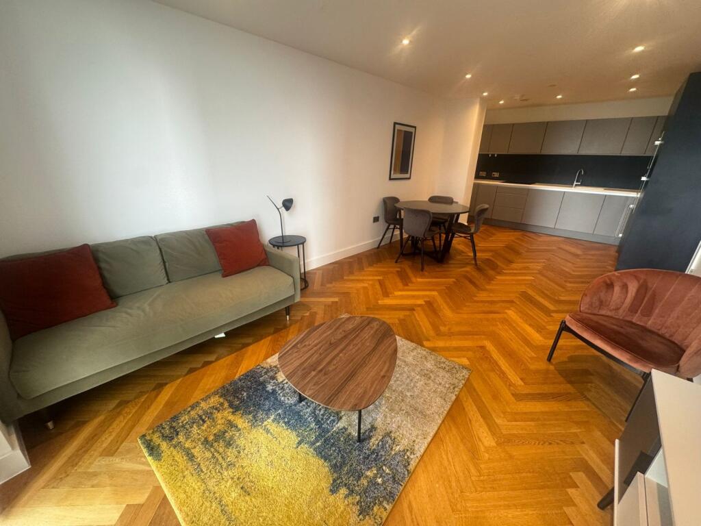 Apartment in Manchester, City Centre - View 2