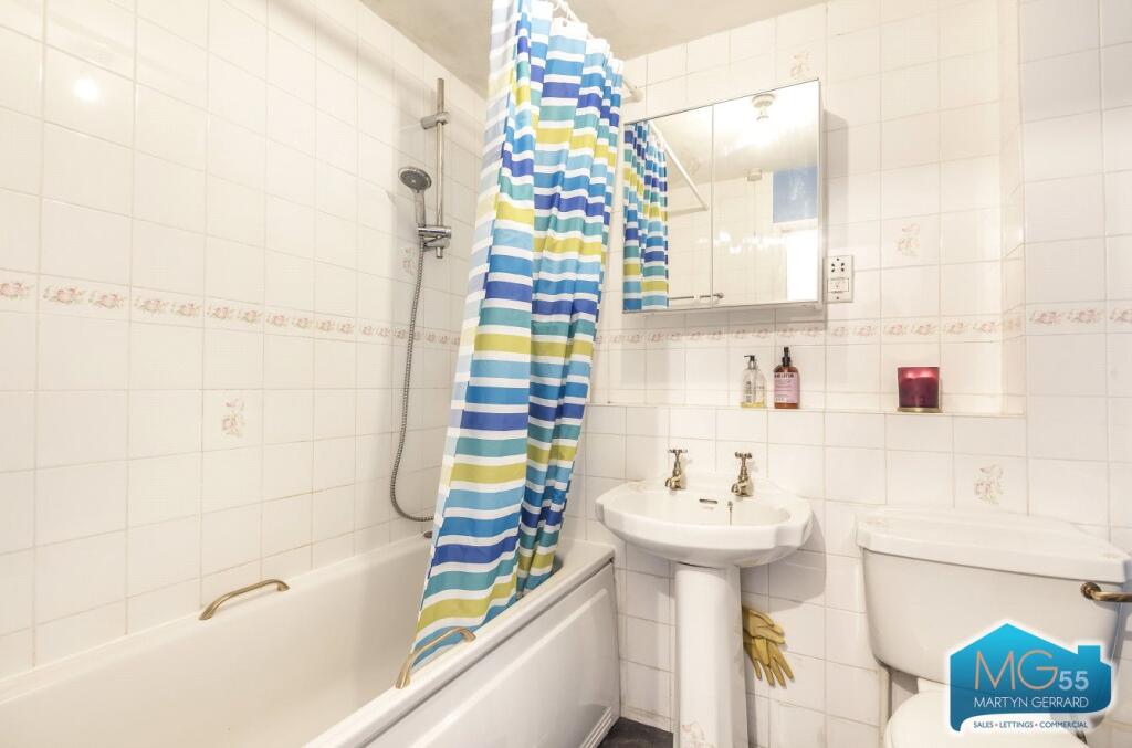 Apartment in London - View 6