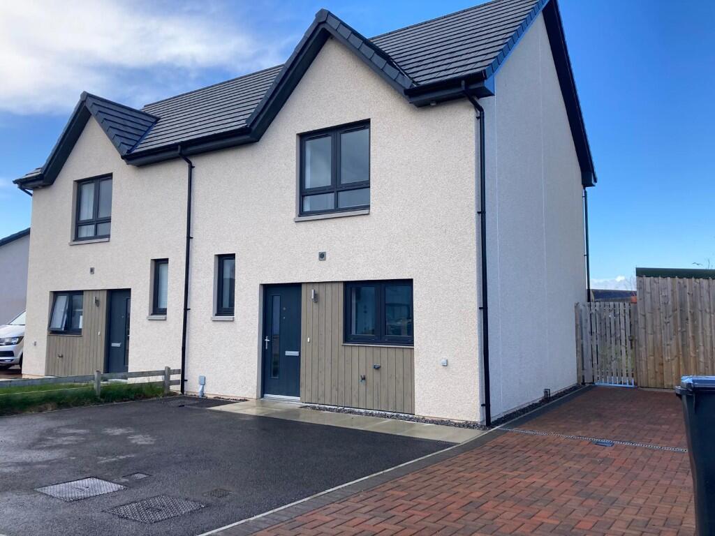 Main image of property: 6 Macpherson Way, Ardersier, Inverness, IV2 7BP
