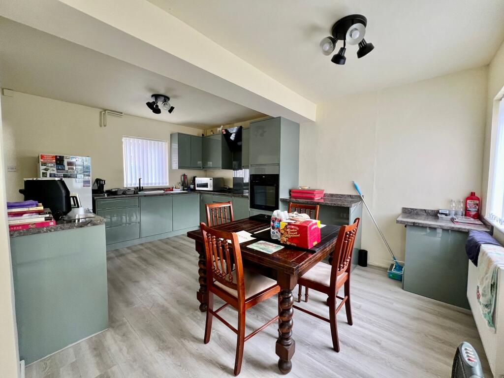 House in South Kesteven, Grantham - View 3