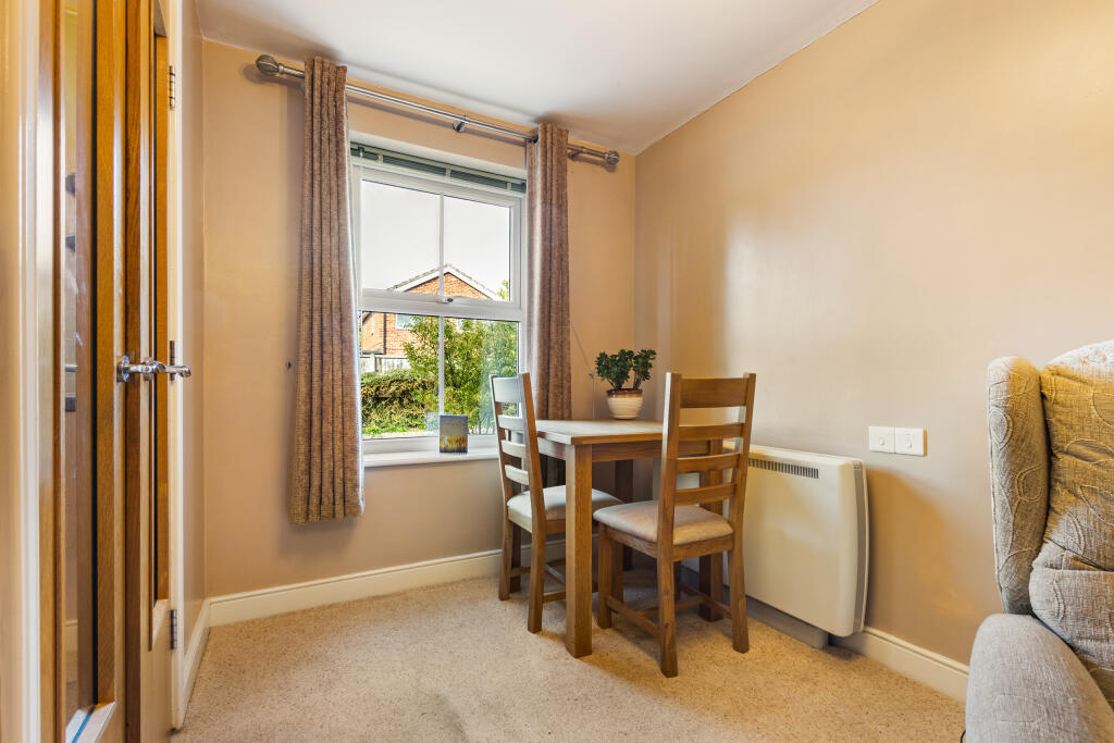 Apartment in Doncaster - More