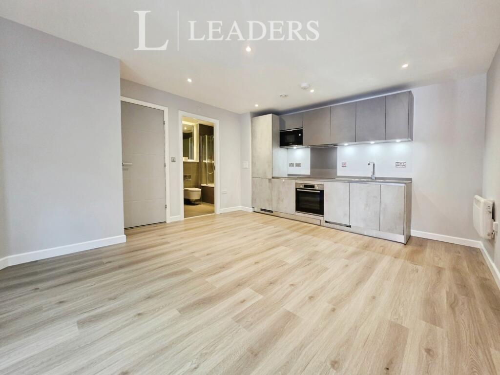 Apartment in Chelmsford - More