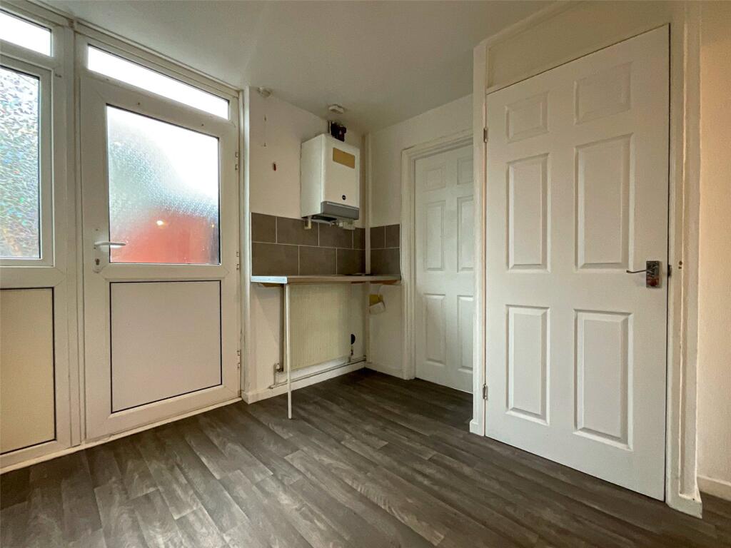 Additional image 4 of Elizabeth Drive, Tamworth, Staffordshire, B79