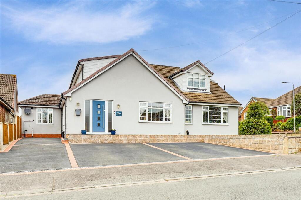 5-bed detached on Baker Avenue, Arnold, NG5, £500,000