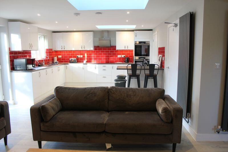 Main image of property: Room with En-suite Inclusive of Bills