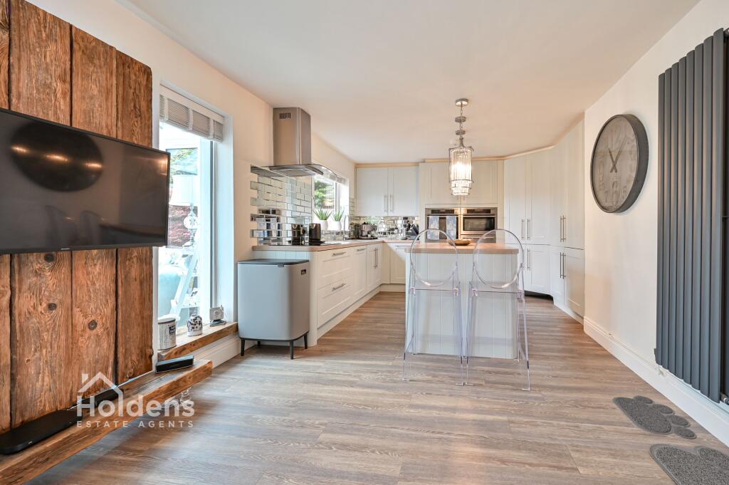 House in Ribble Valley, Longridge - More