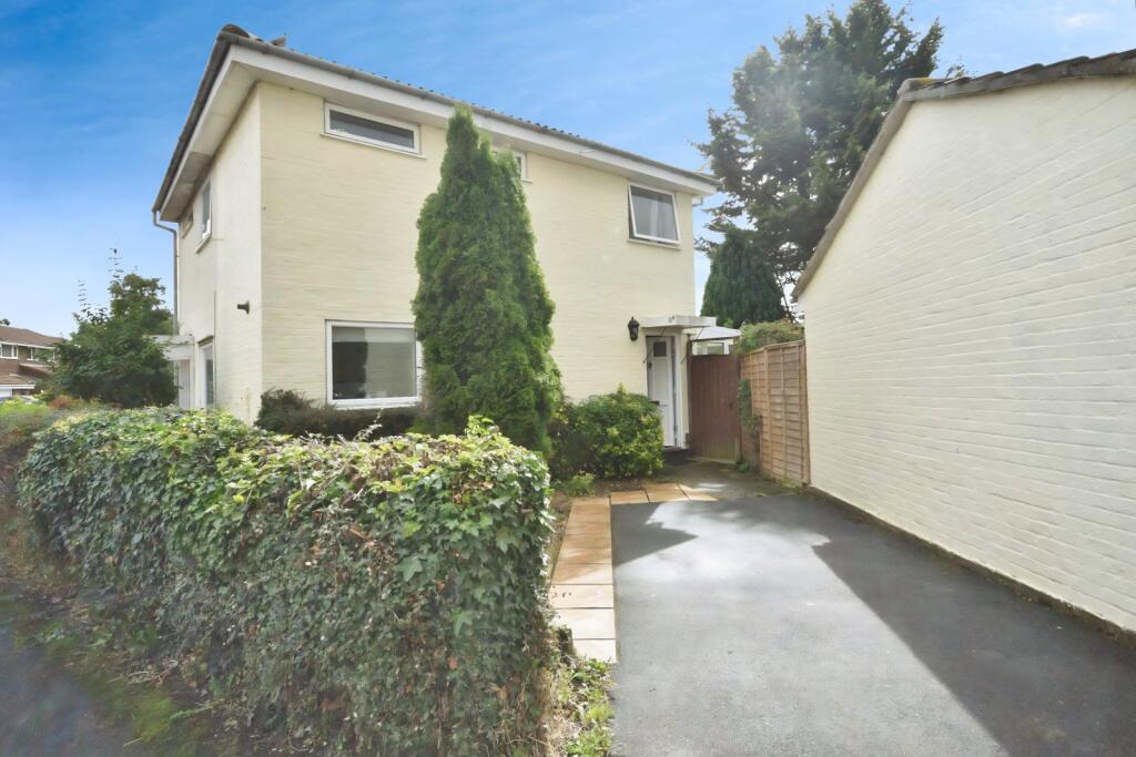 Main image of property: Plantation Close, Saffron Walden, Essex, CB11