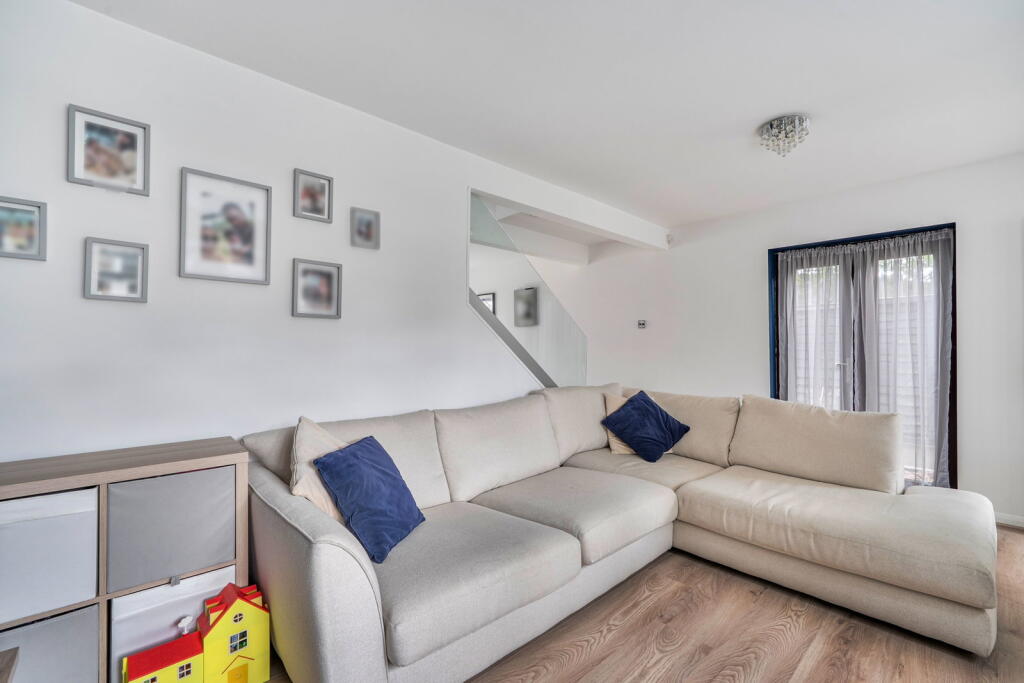 House in Gillingham, Medway - More