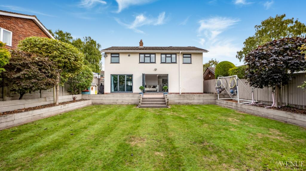 Main image of property: Leandor Drive, Streetly, Sutton Coldfield, West Midlands, B74 2EW
