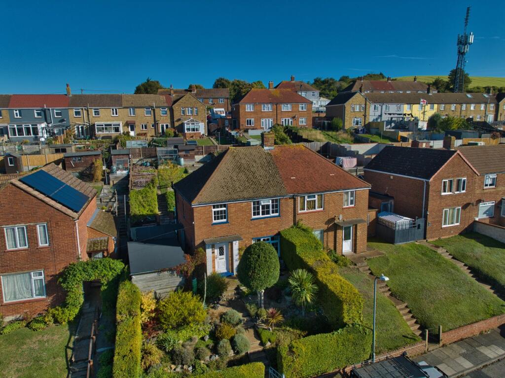 3-bed semi-detached on Napier Road, Dover, Kent, CT16, £270,000