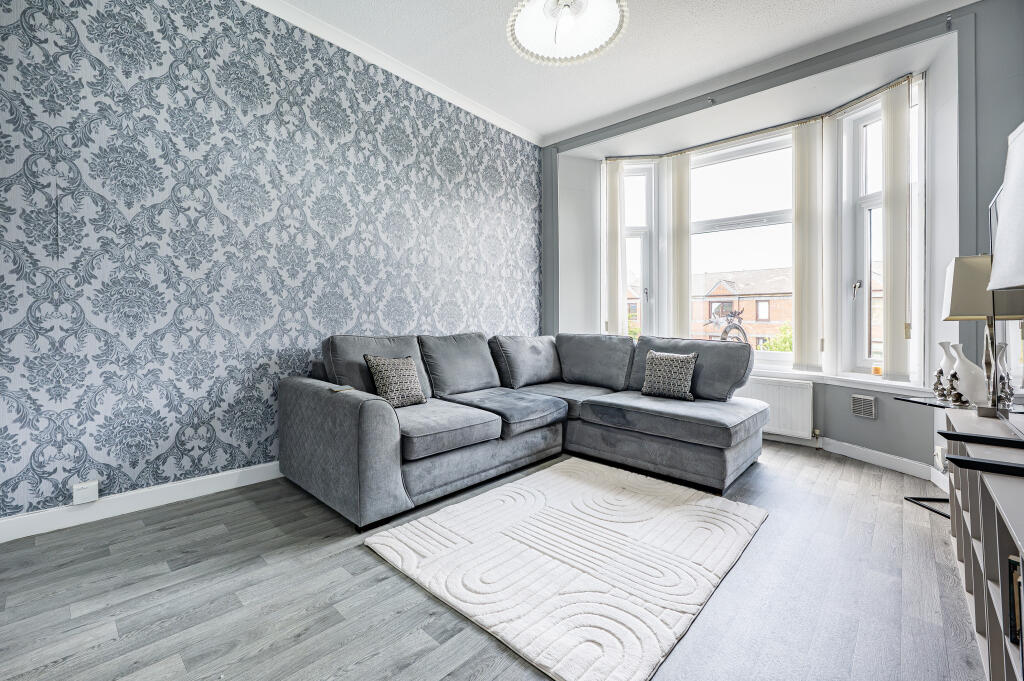 Apartment in Glasgow, Burgh - View 3