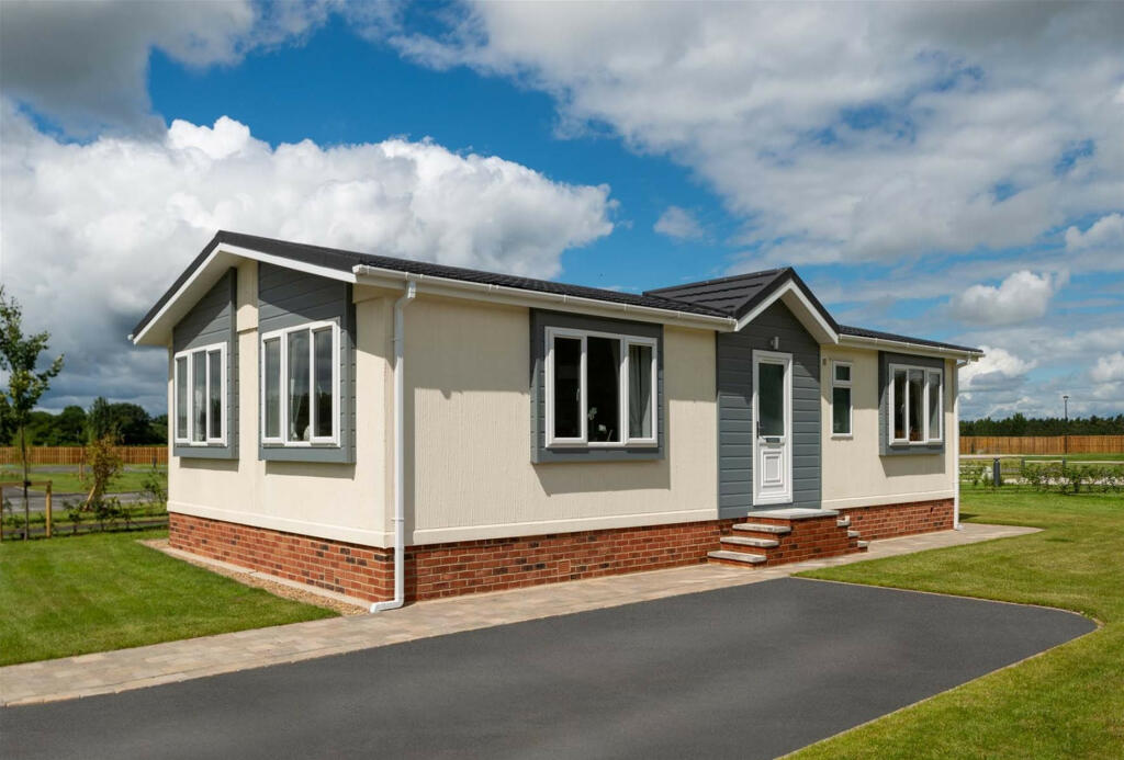 2-bed caravan on Nethertown, Cumbria, CA22, £199,995